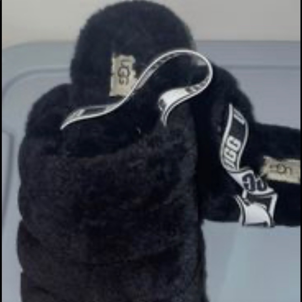 Ugg slides